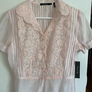 Nic + Zoe Sheer Embroidered Short Sleeve Pale Blossom Top Blouse - Size S - NWT